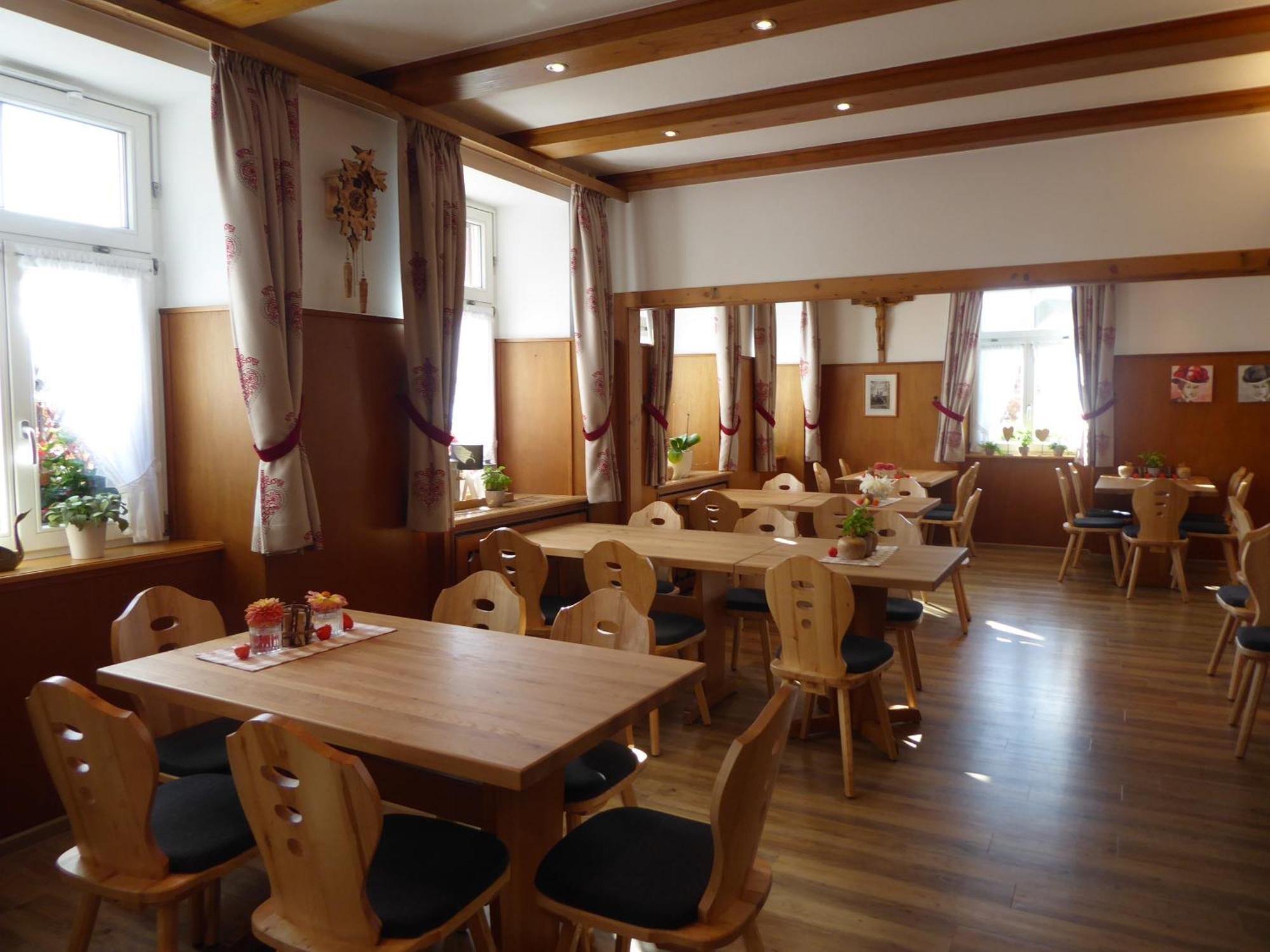 Gasthaus Zum Schwanen Uehlingen-Birkendorf Exterior photo
